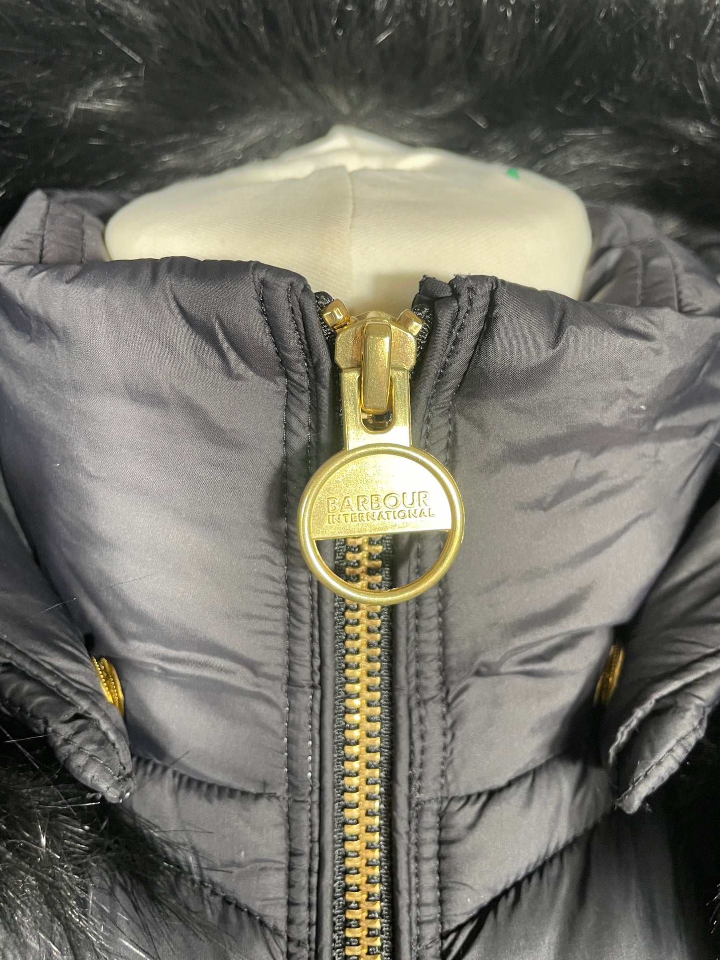 Barbour International Darley Moore Quilt Size 8