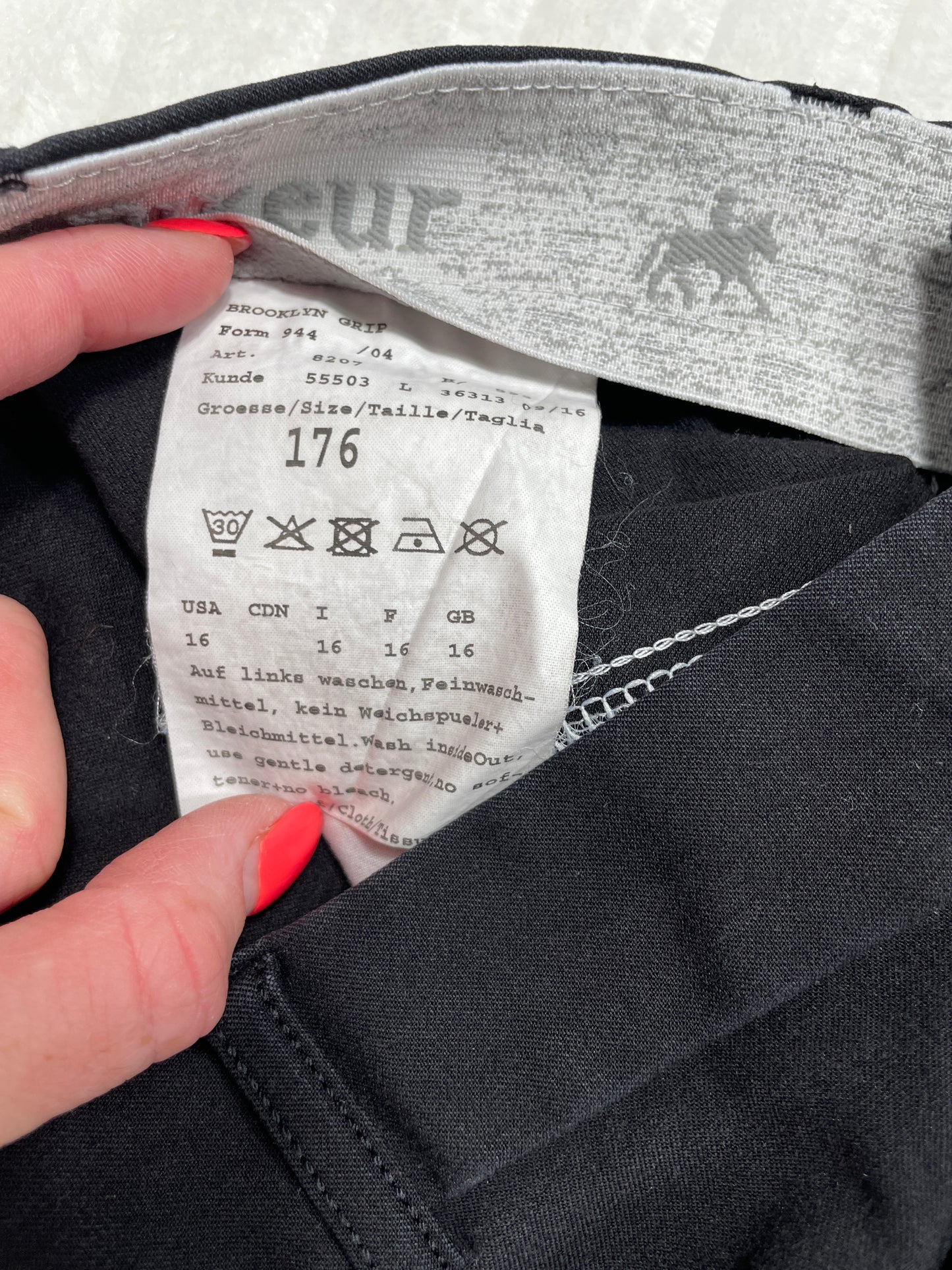Pikeur Jodhpurs Age 16 (would fit women size 6/8)