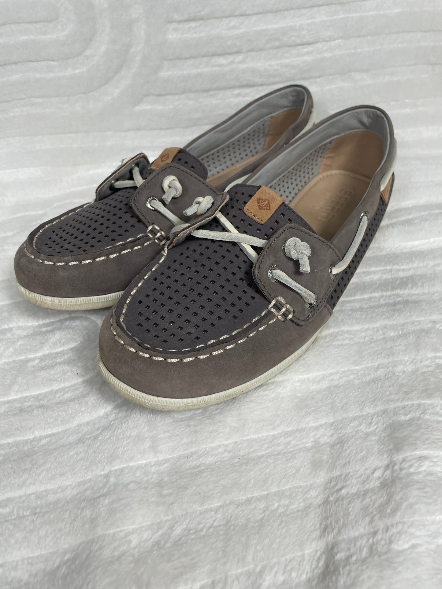 Sperry Deck Shoes Size 5
