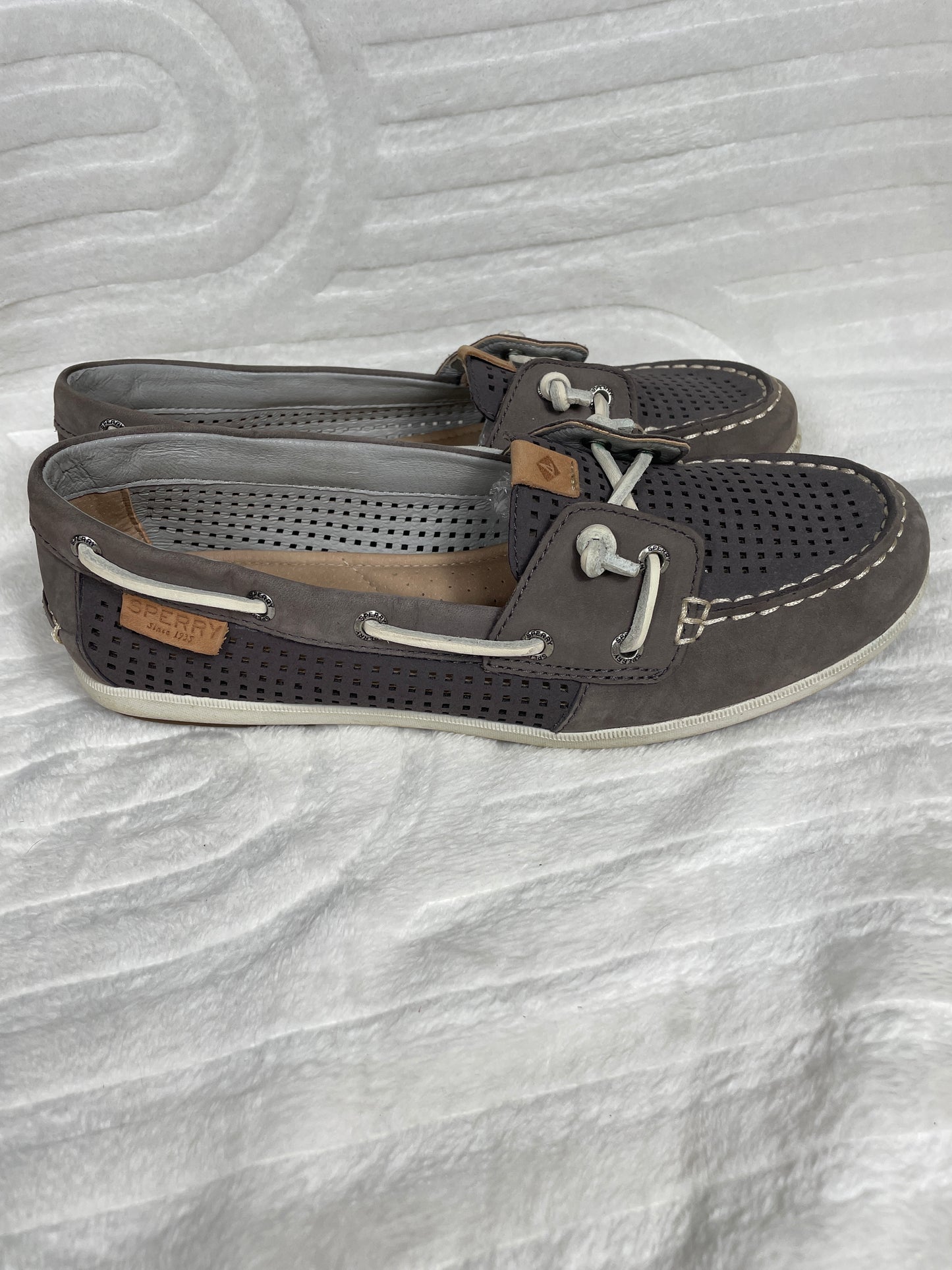 Sperry Deck Shoes Size 5