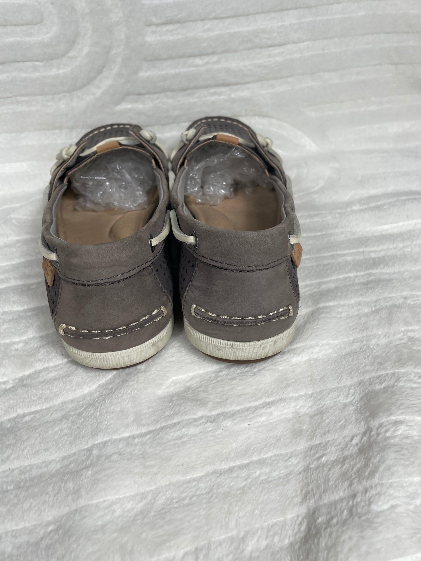 Sperry Deck Shoes Size 5