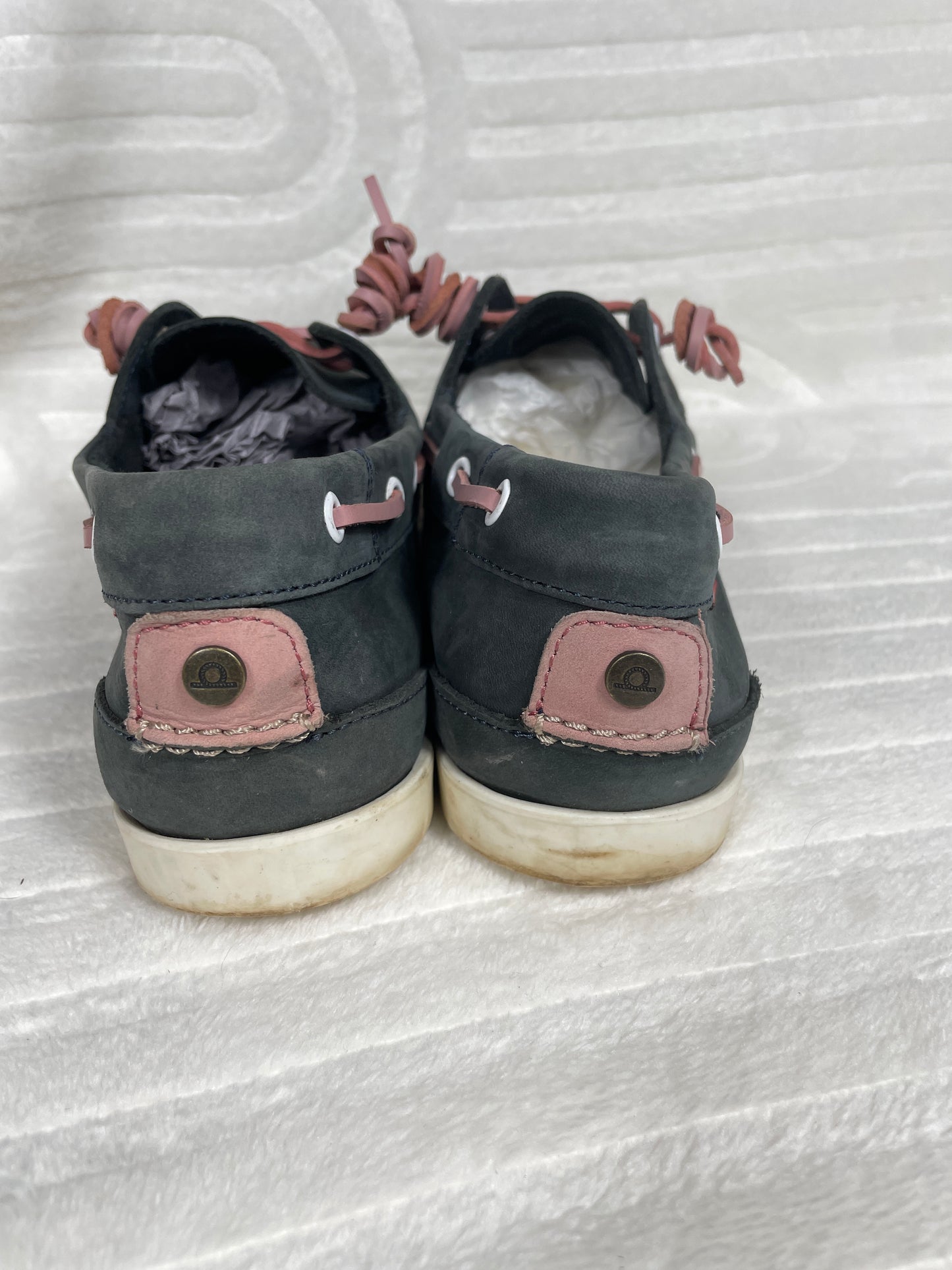 Chatham Deck Shoes Size 8
