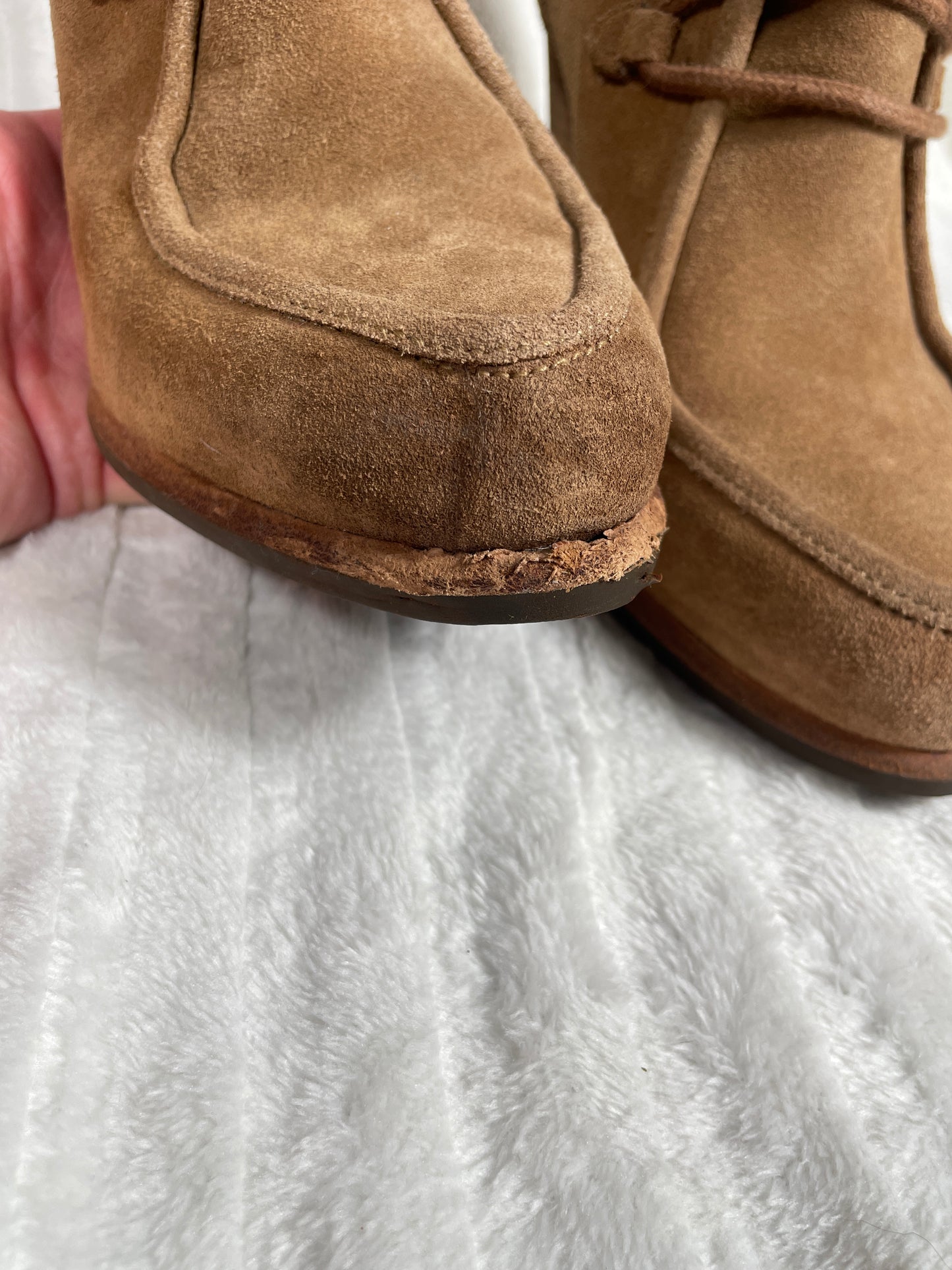 Ugg Heeled Boots Size 6.5 (would also fit 6)