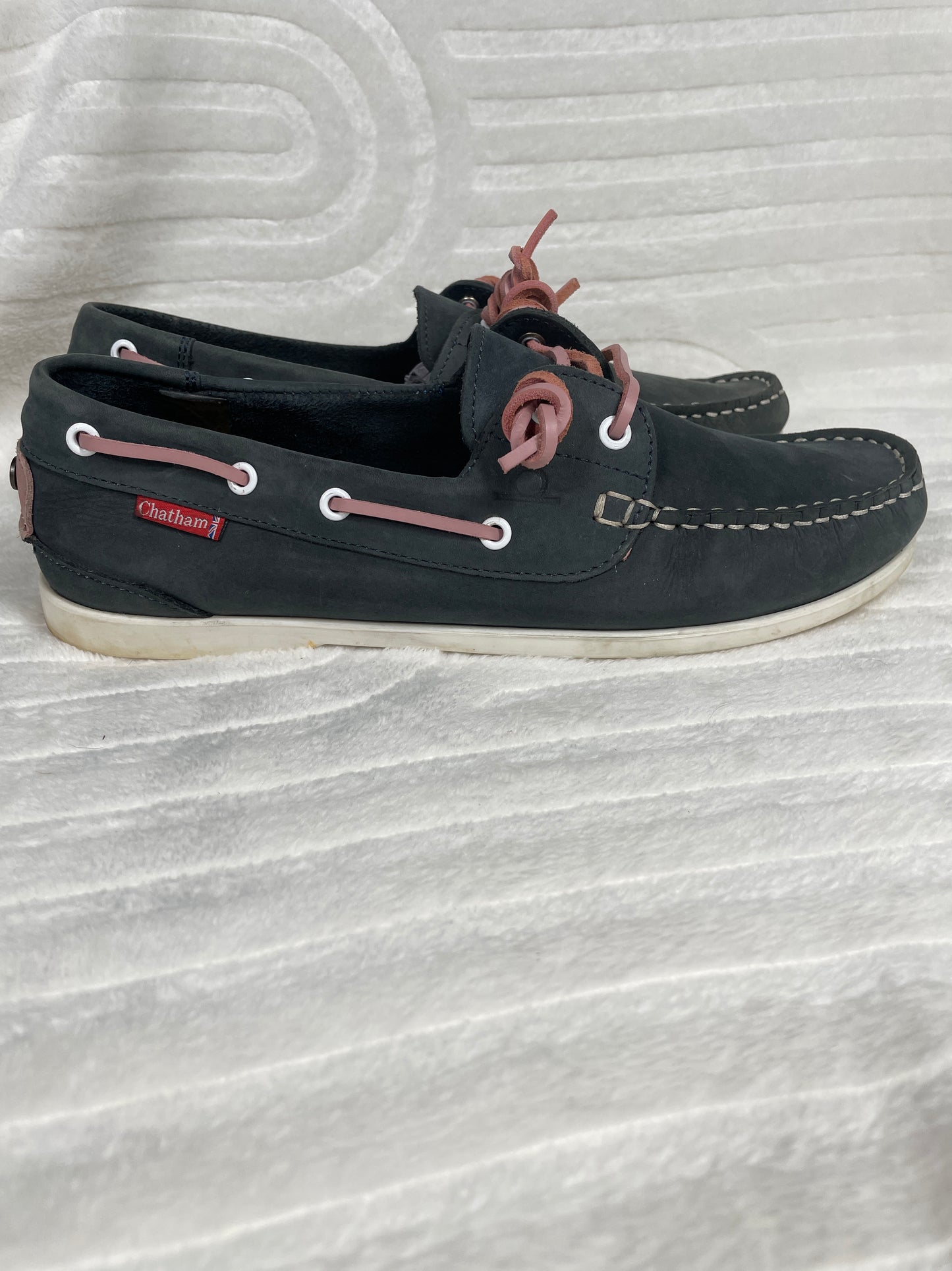Chatham Deck Shoes Size 8